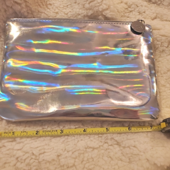 NEW Ipsy August 2020 Glambag Makeup Holographic NWOT - Picture 3 of 7